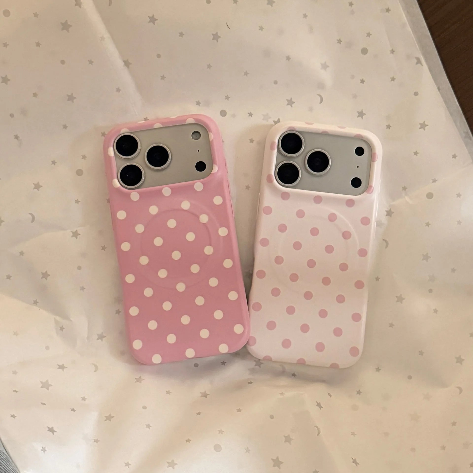 Full Screen Polka Dots Pattern Magnetic iPhone Case